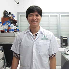 Dr. Nguyen Tri Nhan